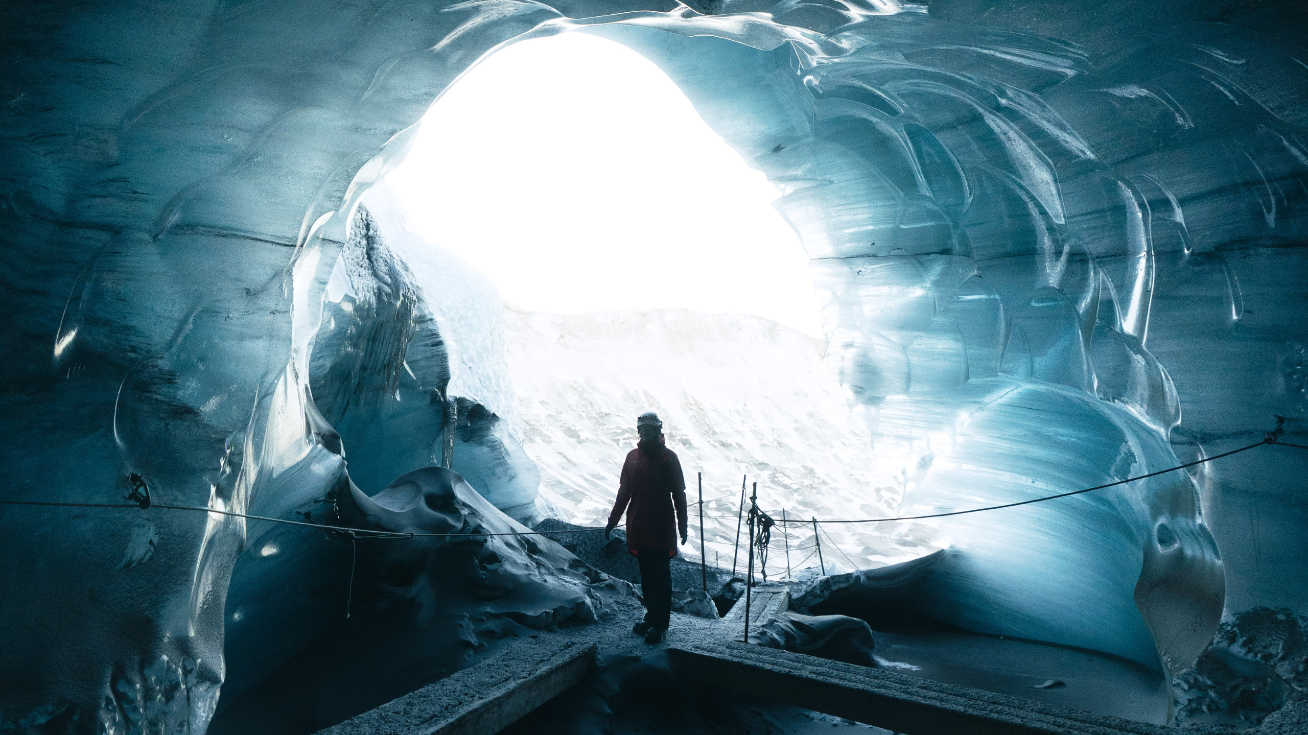 Blue Ice Cave Katla (8)